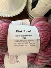 Load image into Gallery viewer, Pink Pearl 100% Merino Wool